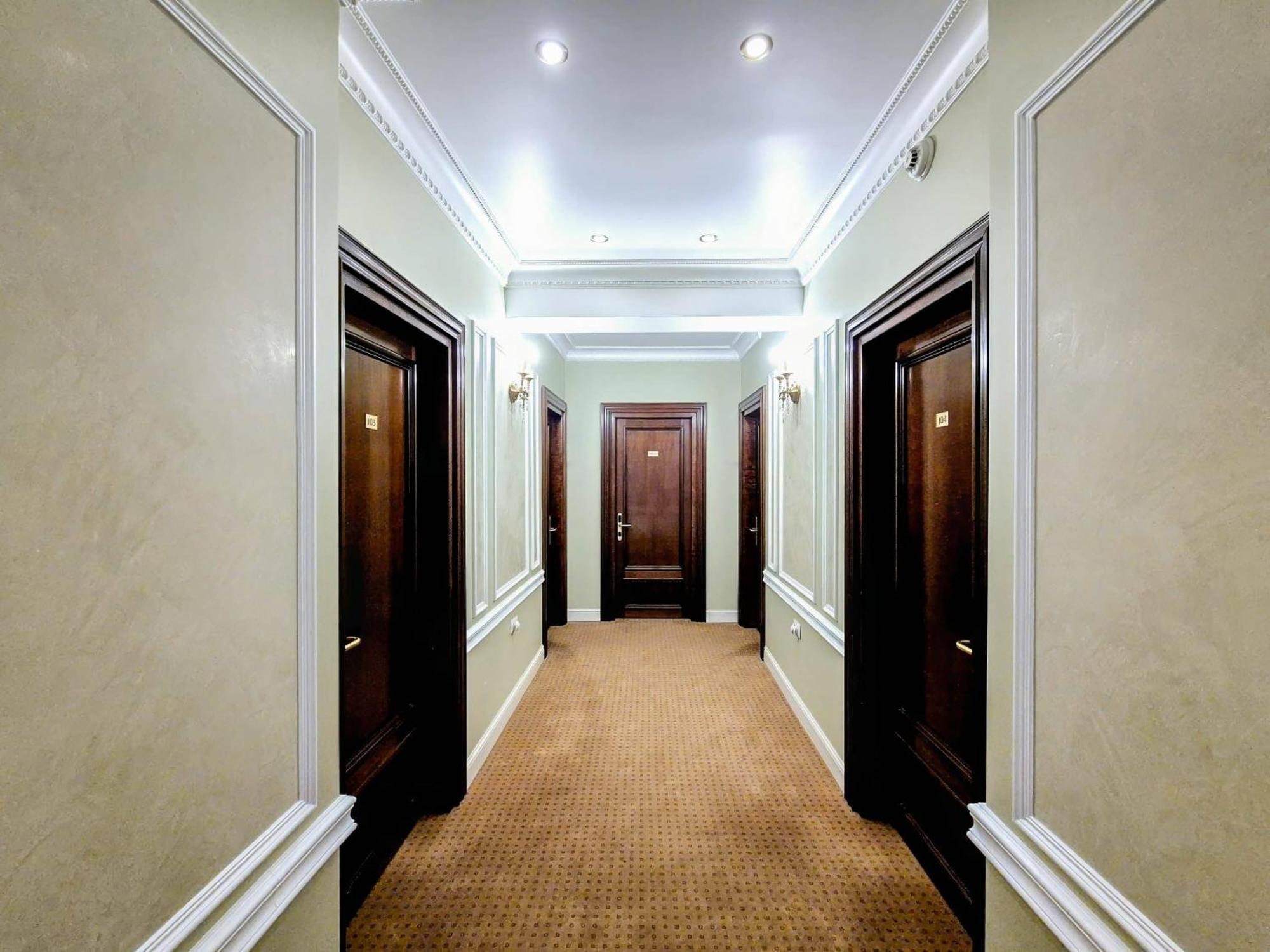 Green Park Boutique Hotel Focsani Exterior photo